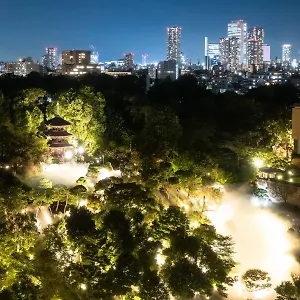 Chinzanso ***** Tokio